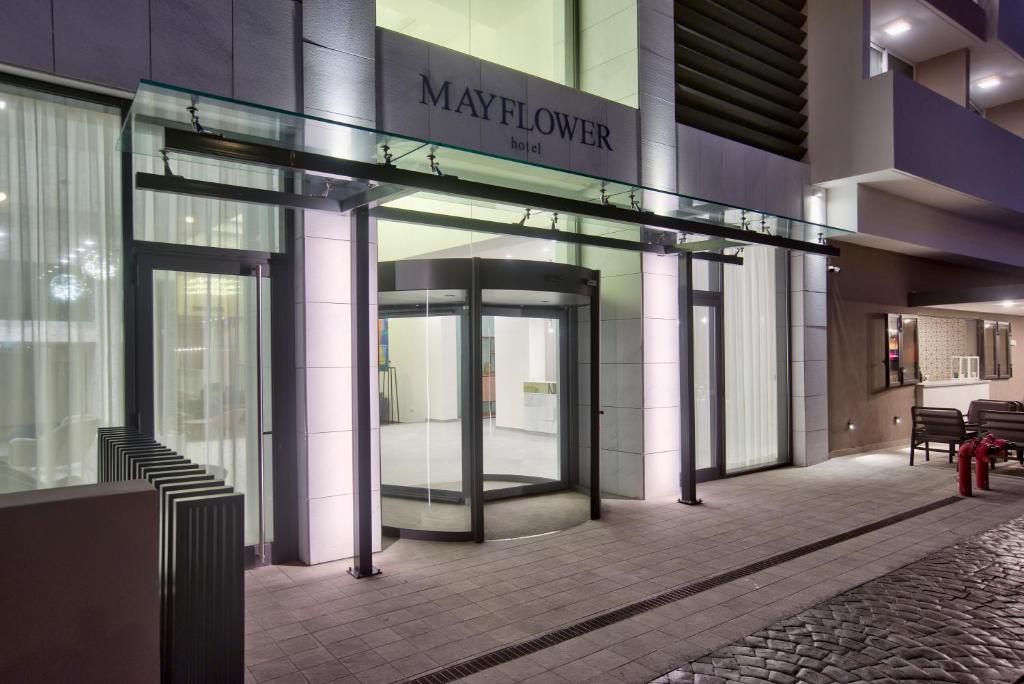 Mayflower Hotel Christmas Special: 5 nights, 2 adults sharing, 23 Dec 2026 - Image 3